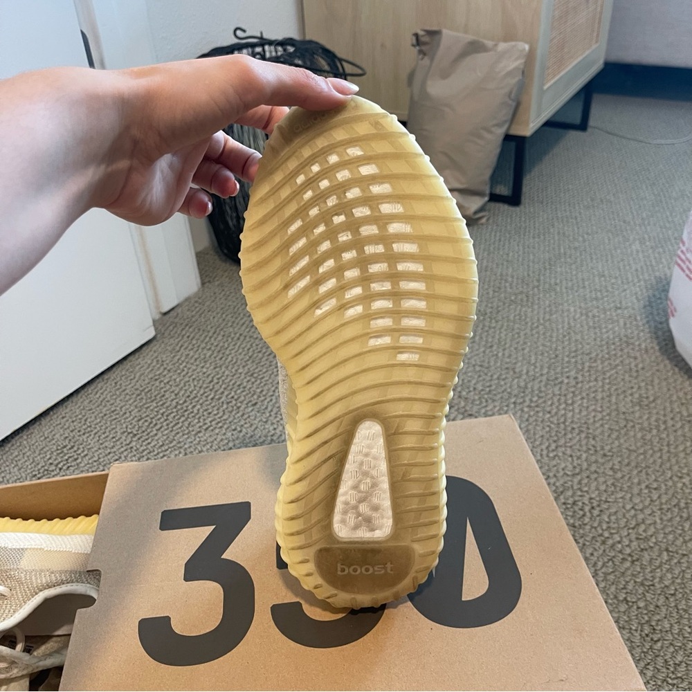 YEEZY BOOST 350 V2 - Abez - Picture 9 of 15